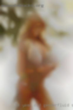 34 year old genderfluid swingers transfeminine near NJ.